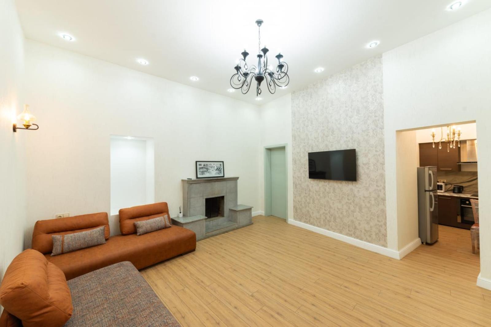 Marita Hotel Тбилиси Екстериор снимка