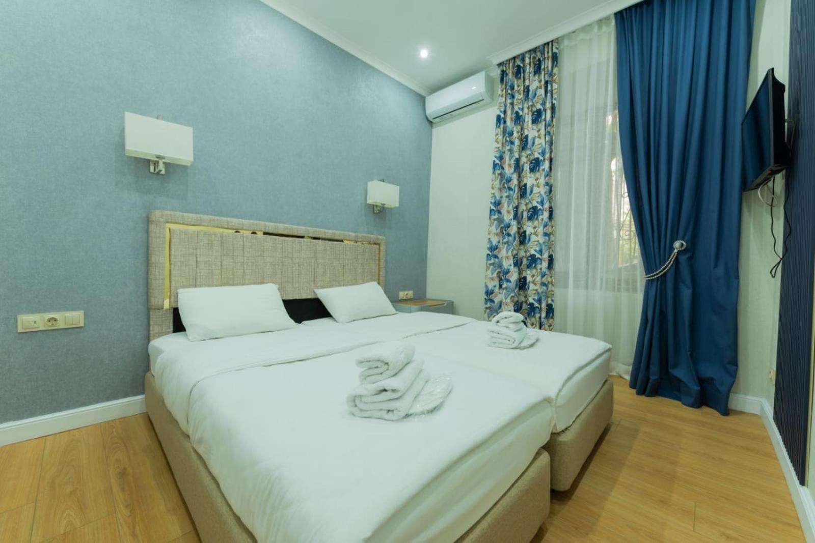 Marita Hotel Тбилиси Екстериор снимка