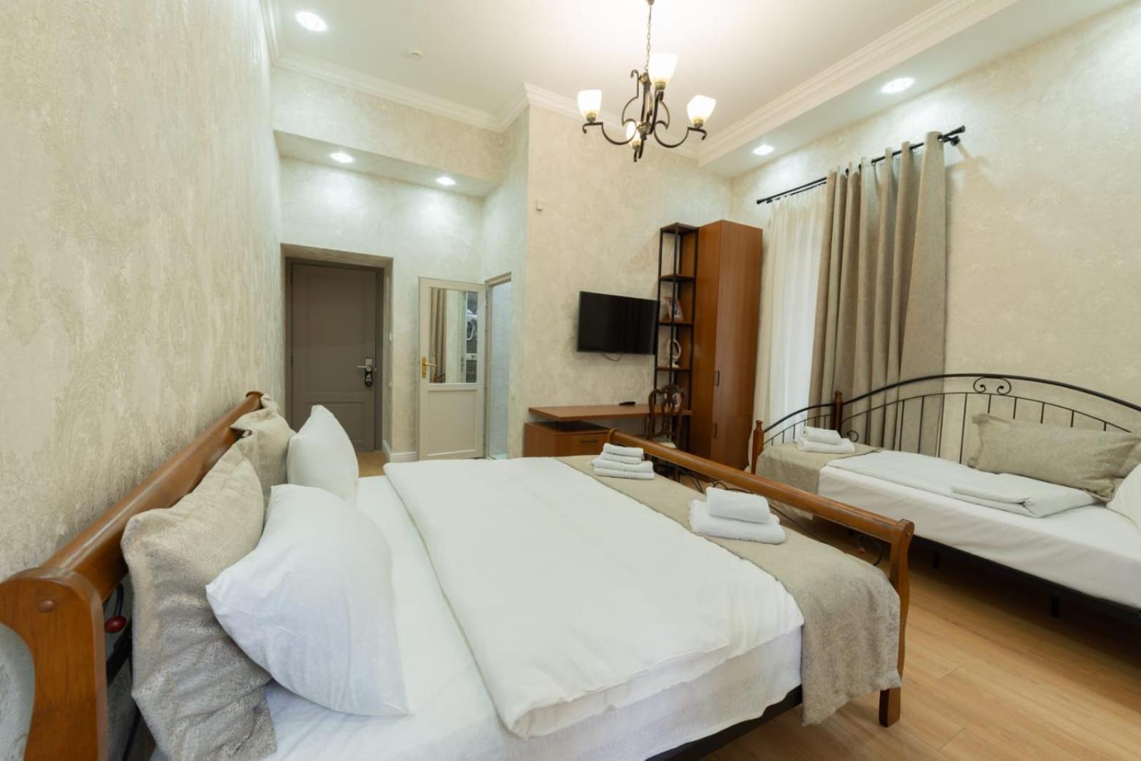Marita Hotel Тбилиси Екстериор снимка