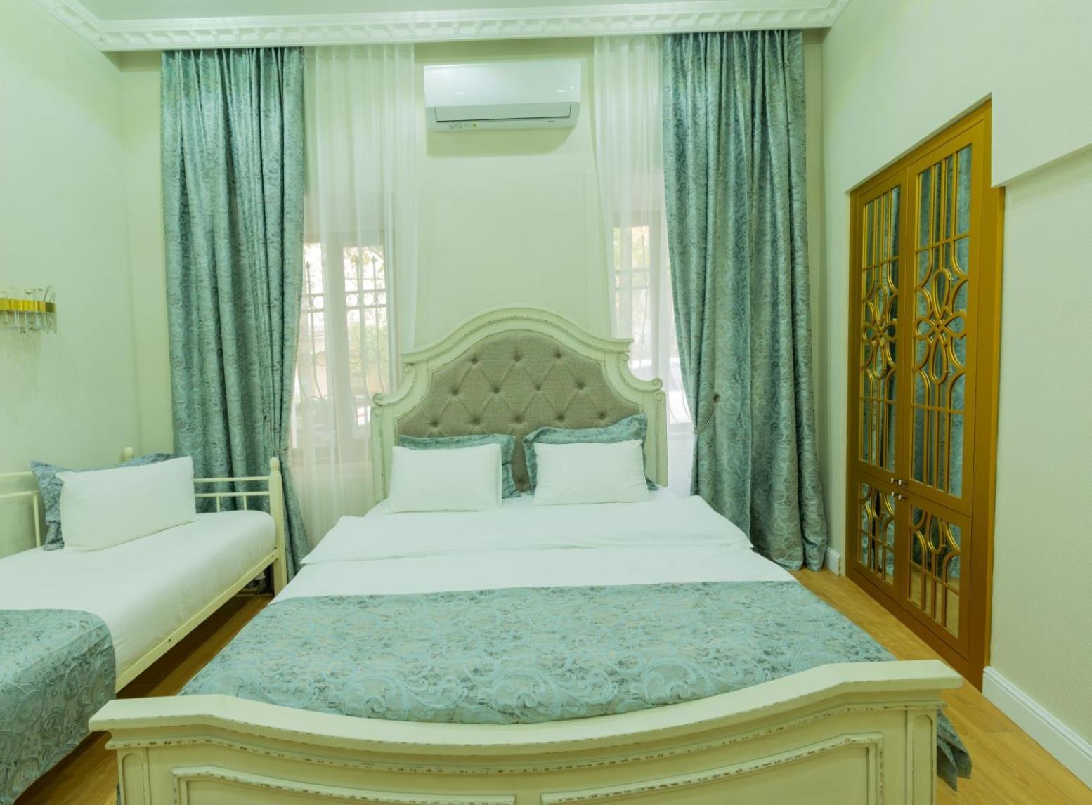 Marita Hotel Тбилиси Екстериор снимка