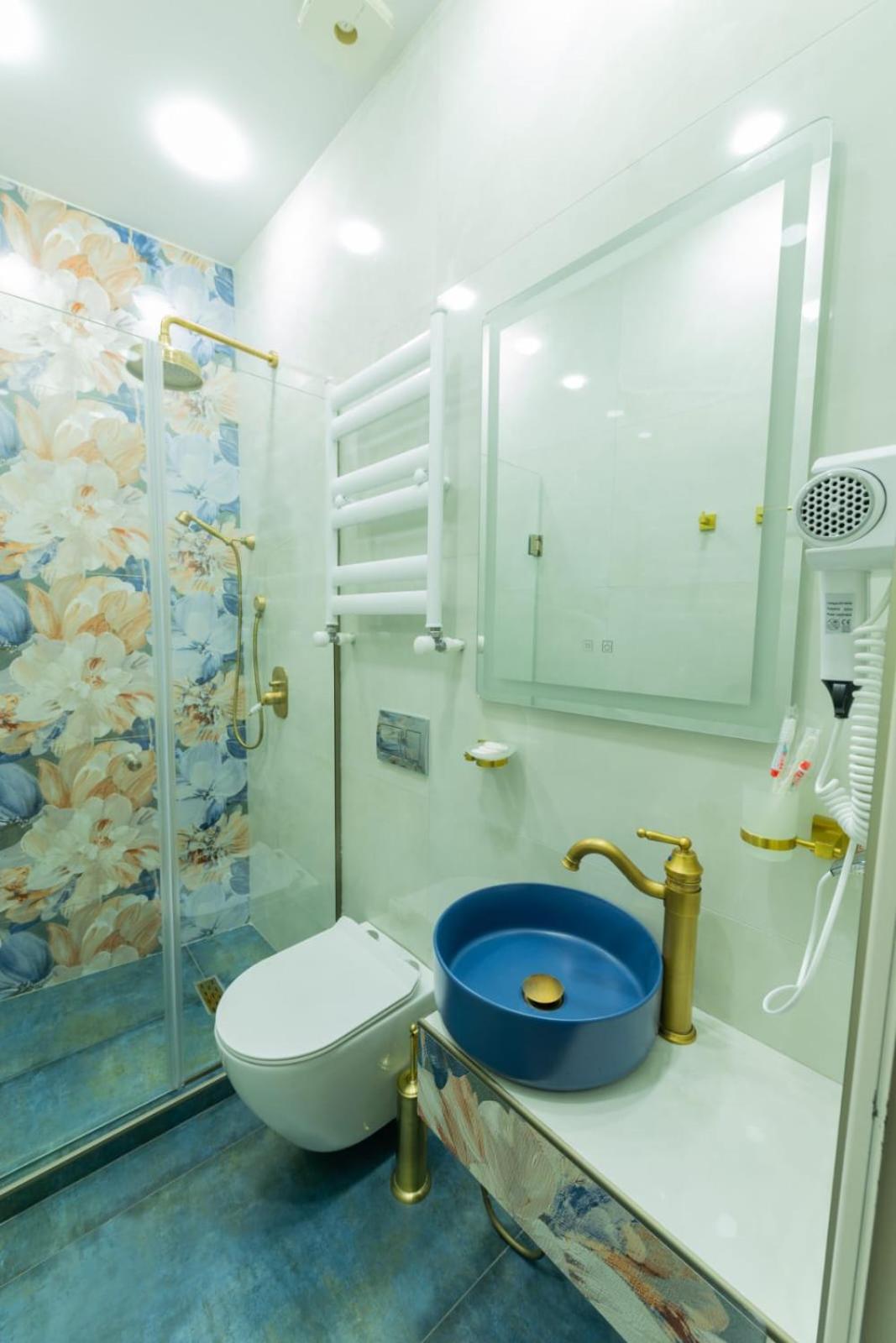 Marita Hotel Тбилиси Екстериор снимка