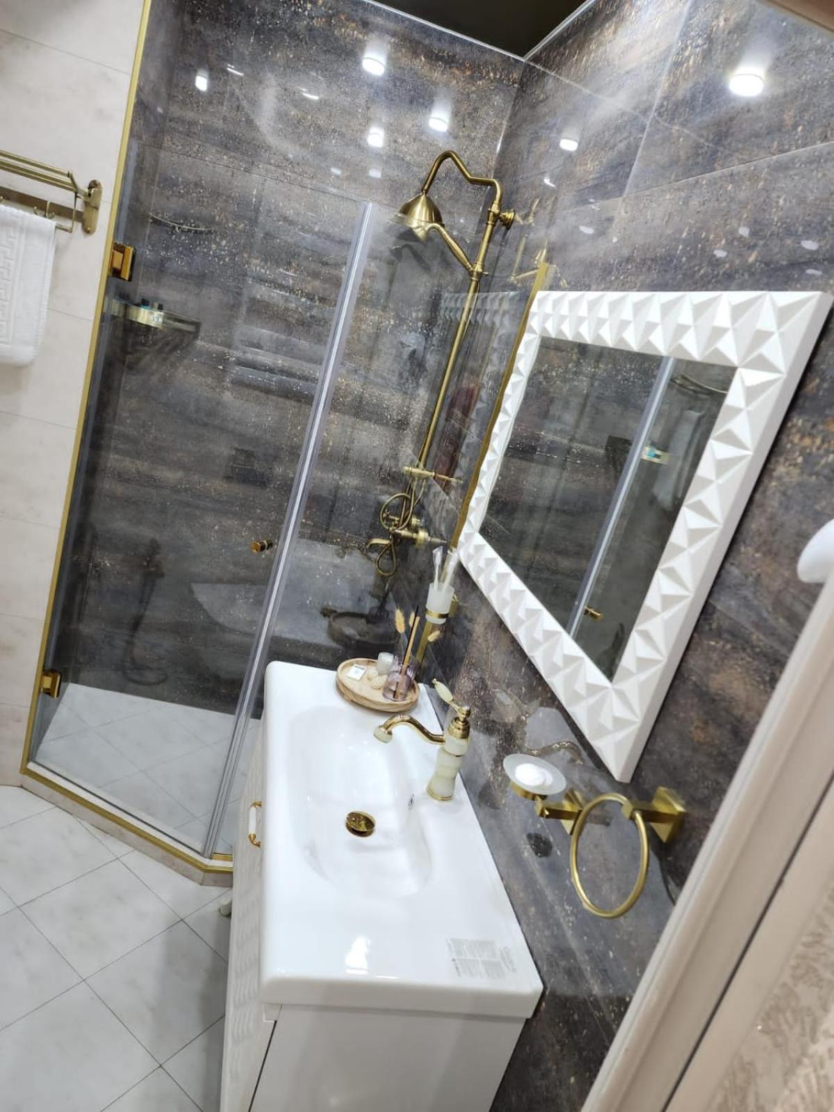Marita Hotel Тбилиси Екстериор снимка