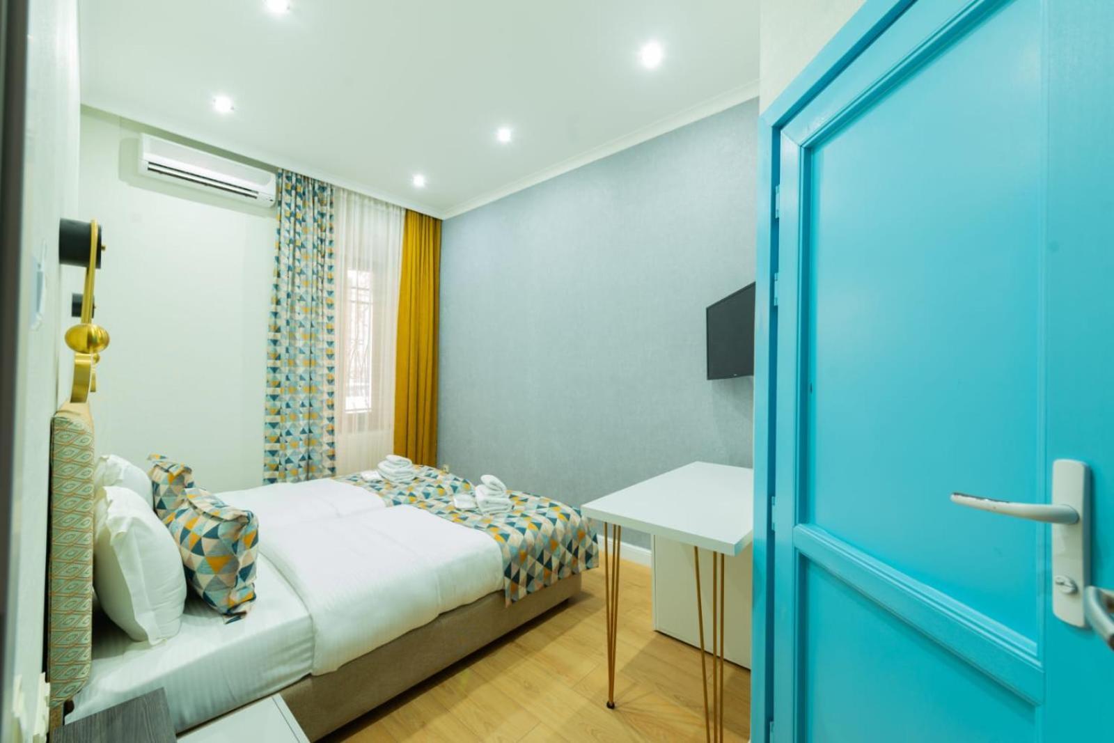 Marita Hotel Тбилиси Екстериор снимка